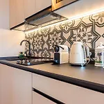 Regency Luxe شقة
