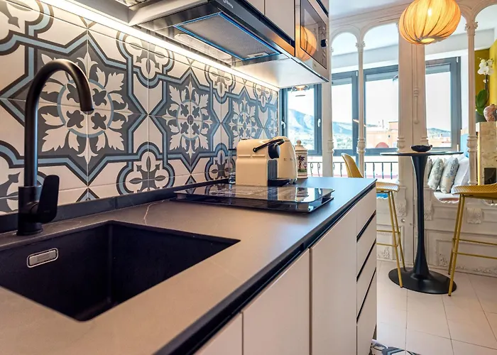 Regency Luxe Apartamento *